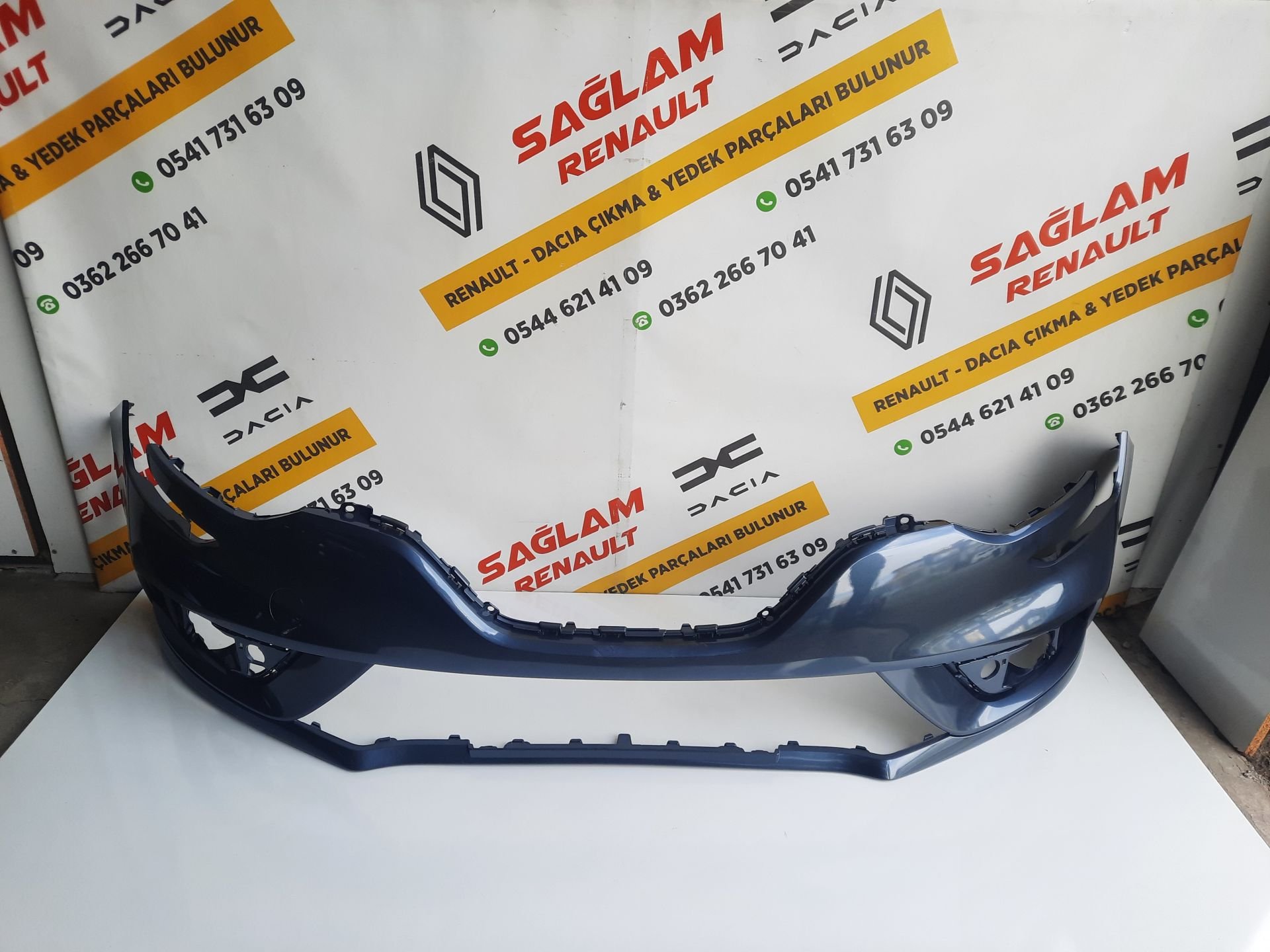 Megane 4 16-20 Sıfır İthal Titanyum Gri Ön Tampon 620226317R