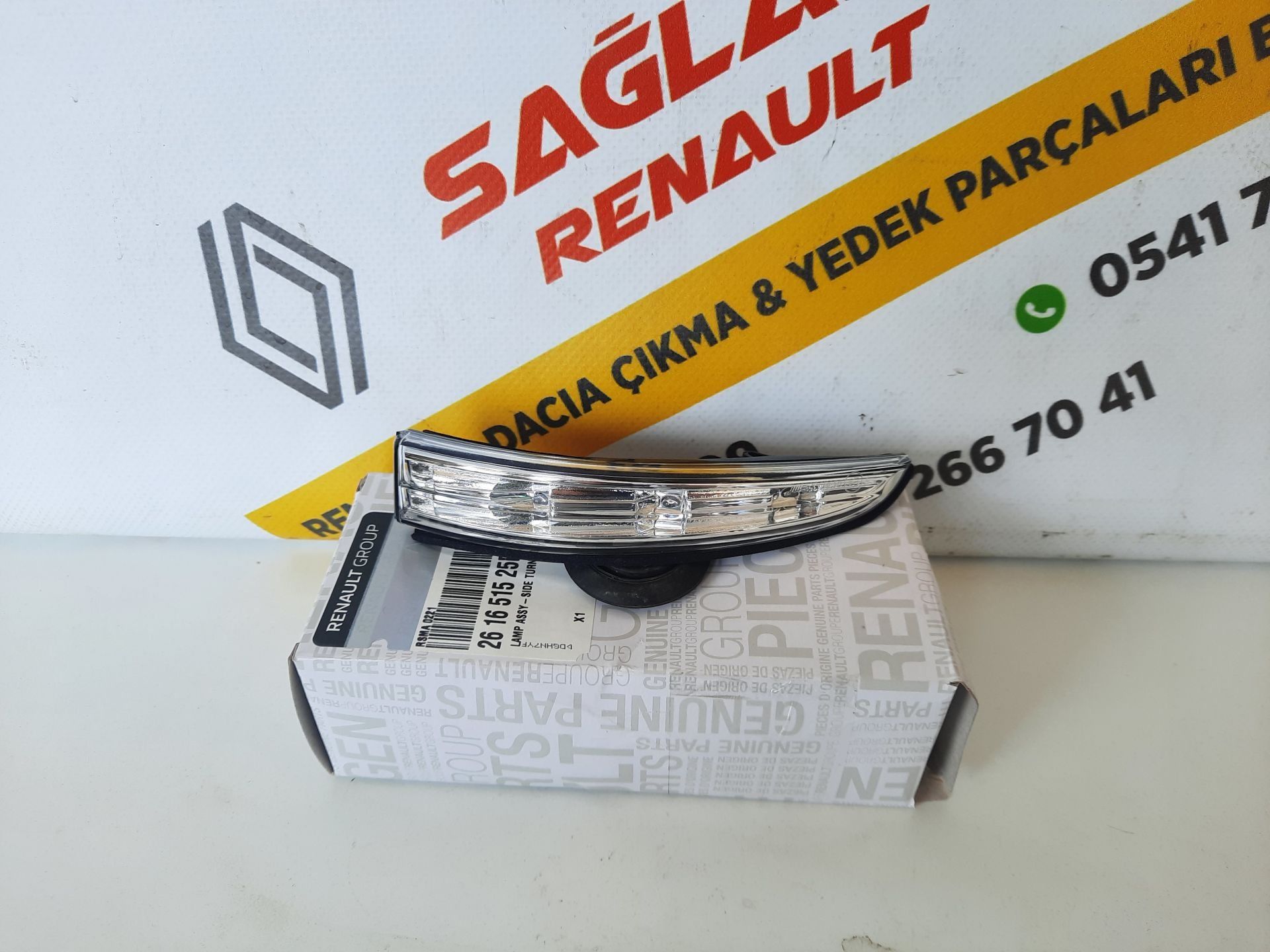 Latitude Sıfır Sol Ayna Sinyali Ledli 261651525R