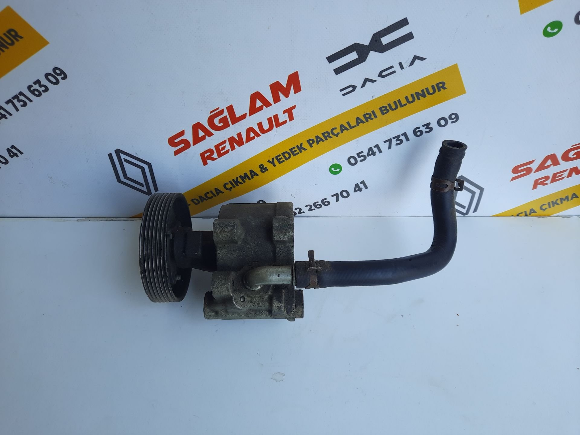 Laguna 1 Hidrolik Direksiyon Pompası Çıkma 7846075