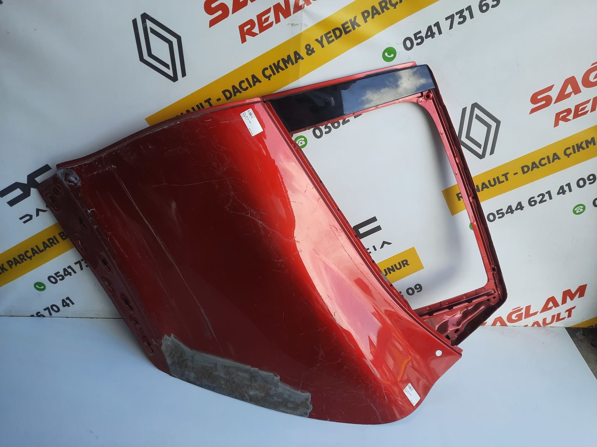 Clio 4 HB Orijinal Çıkma Sol Arka Kapı 821012089R