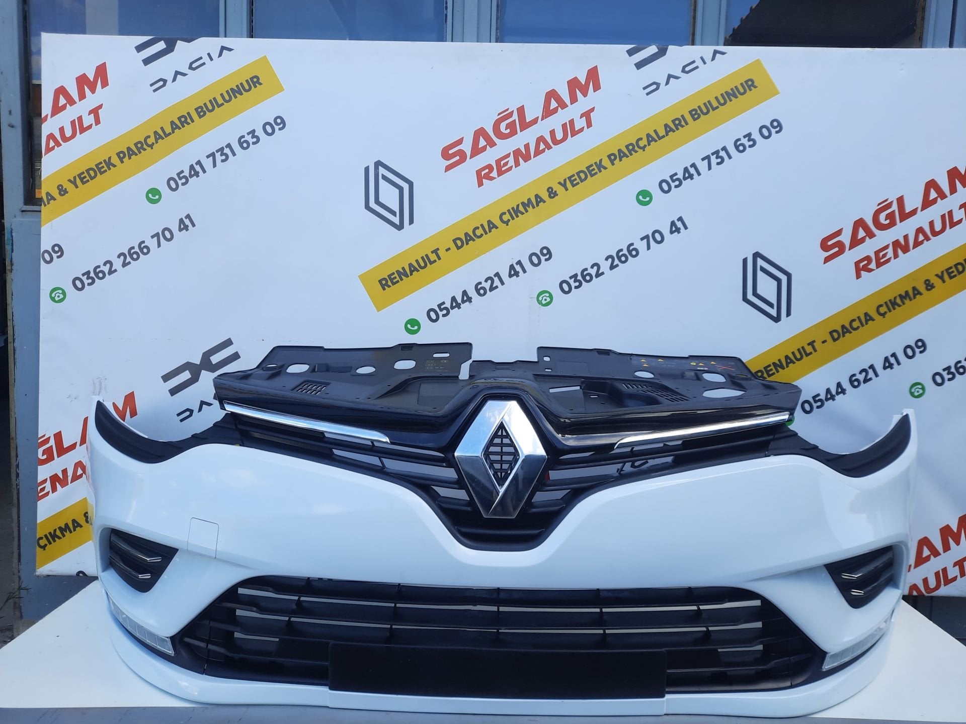Clio 4 17 - 20 Dolu Ön Tampon 620226290R