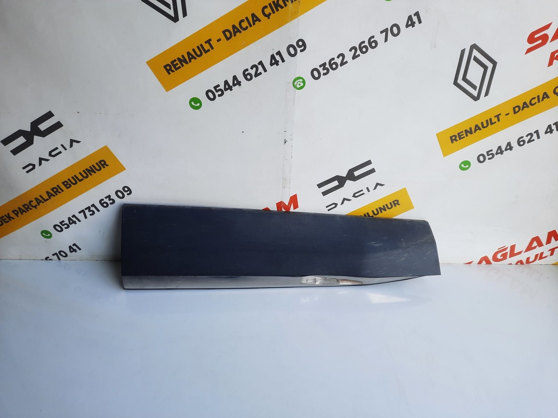 3008 5008 16-24 Orijinal Çıkma Sol Ön Kapı Bandı 109770A1