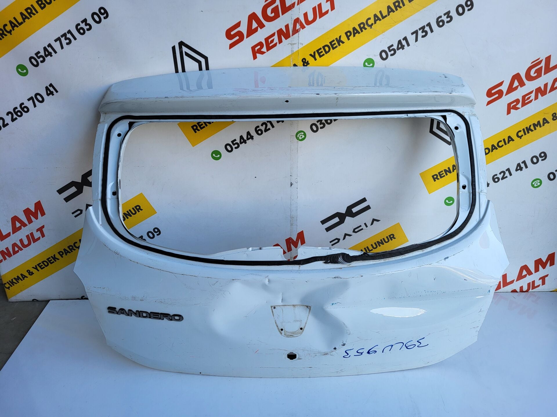 Sandero 2 13-20 Orijinal Çıkma Bagaj Kapağı 901003145R