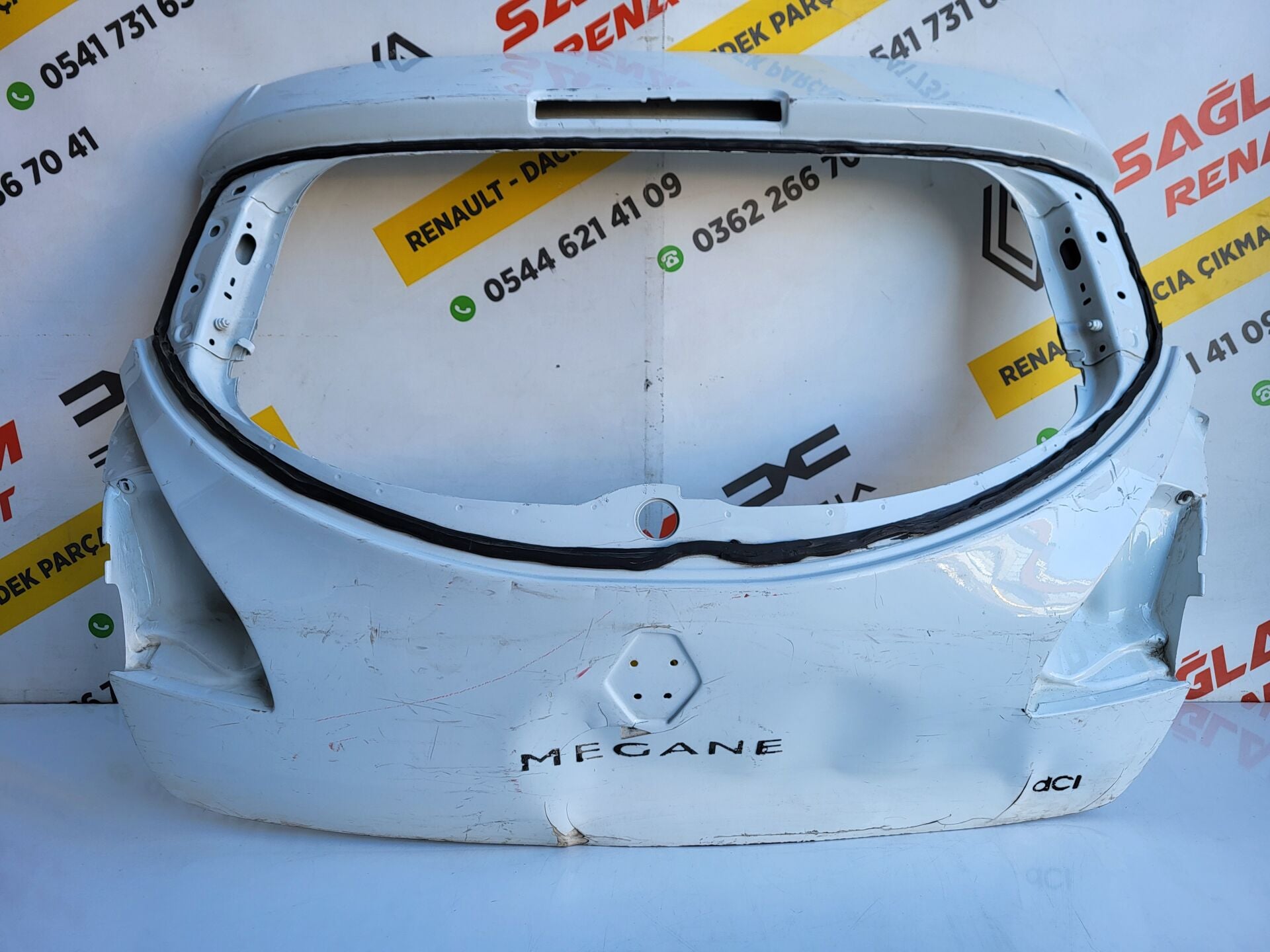 Megane 3 Hb 08-13 Orijinal Çıkma Bagaj Kapağı 901500013R