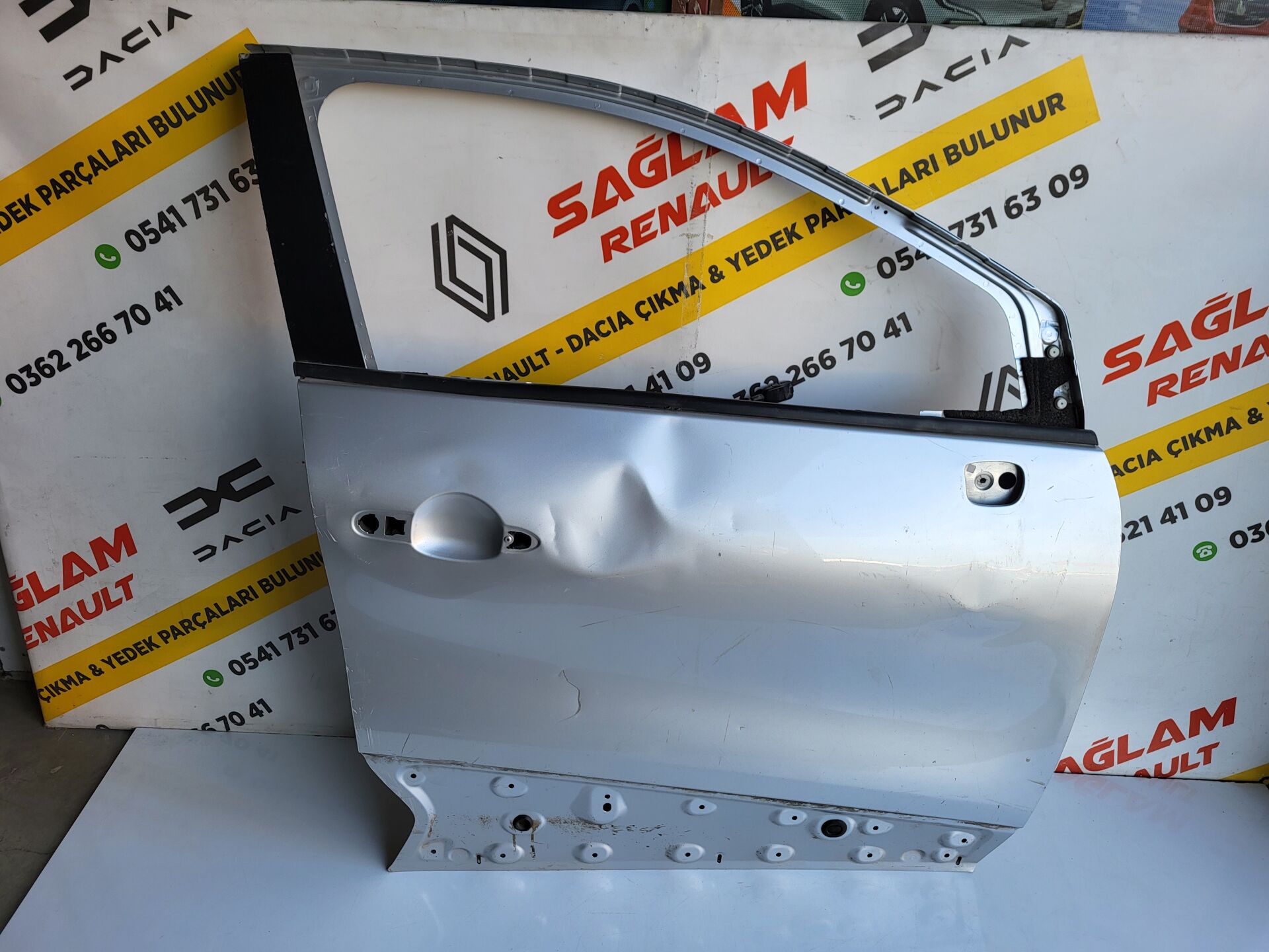 Captur J87 13-19 Orijinal Çıkma Sağ Ön Kapı