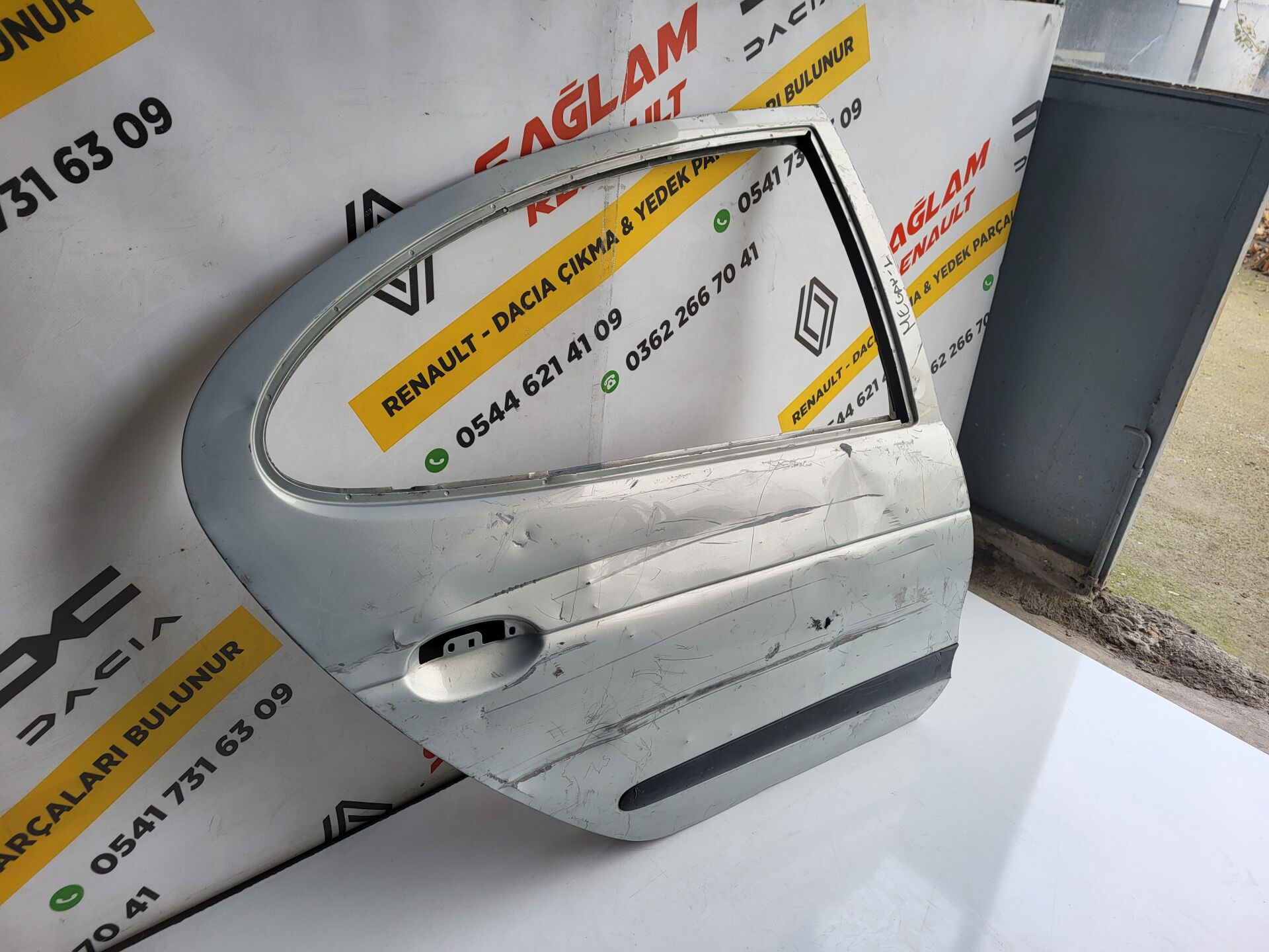 Megane 1 99-02 Orijinal Çıkma Sağ Arka Kapı