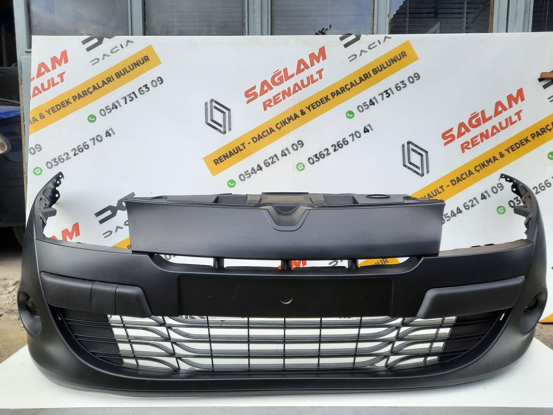 Megane 3 2010-2011 Sıfır Dolu Ön Tampon 8671095678
