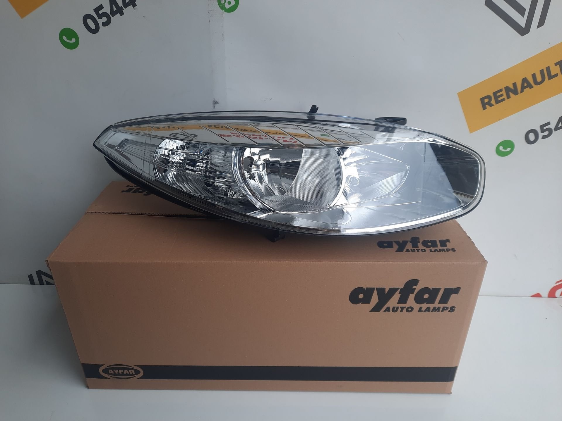 Fluence Sıfır Düz Merceksiz Sağ Far 260102323R - Ayfar